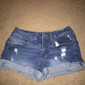 Ripped shortie denim jeans